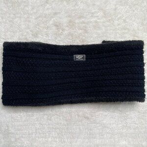 UGG Australia Women’s Black Cable Knit Scars 28 x 8"